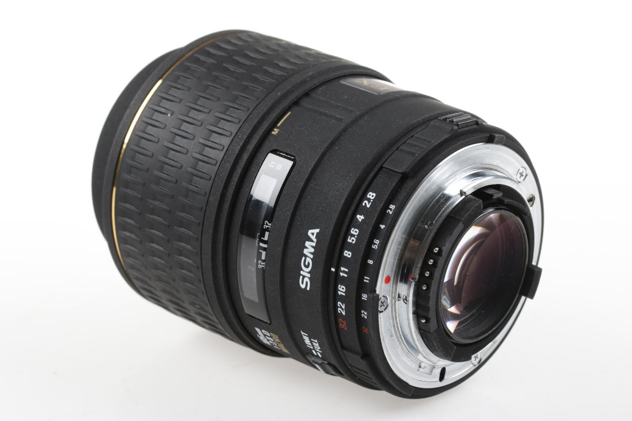 SIGMA 105mm f/2,8 EX DG Macro für Nikon F (FX) - #1037589