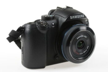 Samsung NX 10 mit 20MM - #175ZC10Z400130A