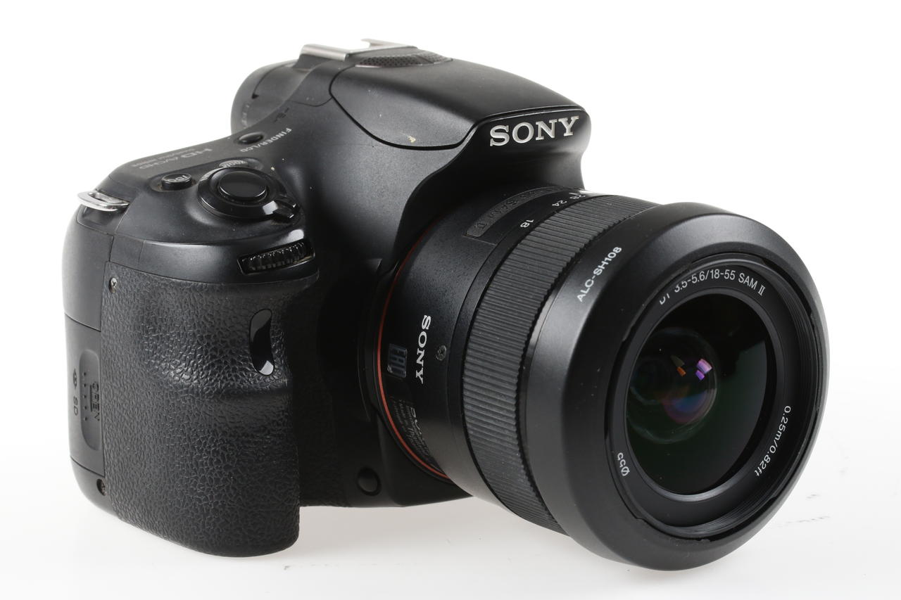 Sony Alpha 58 mit 18-55mm f/3,5-5,6 SAM II - #4721364