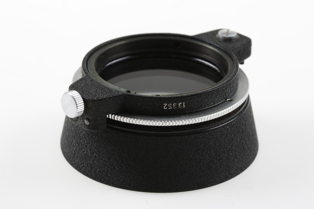 Leica Polfilter 13352 mit Schwenkhalterung und Gegenlichtblende