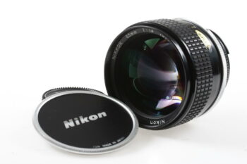 Nikon MF 85mm f/1,4 AI-S - #181488