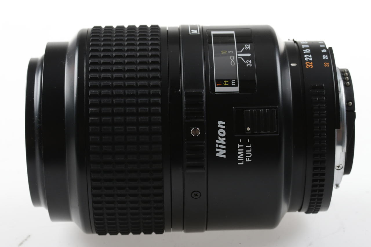 Nikon AF Micro Nikkor 105mm f/2,8 D - #3366941