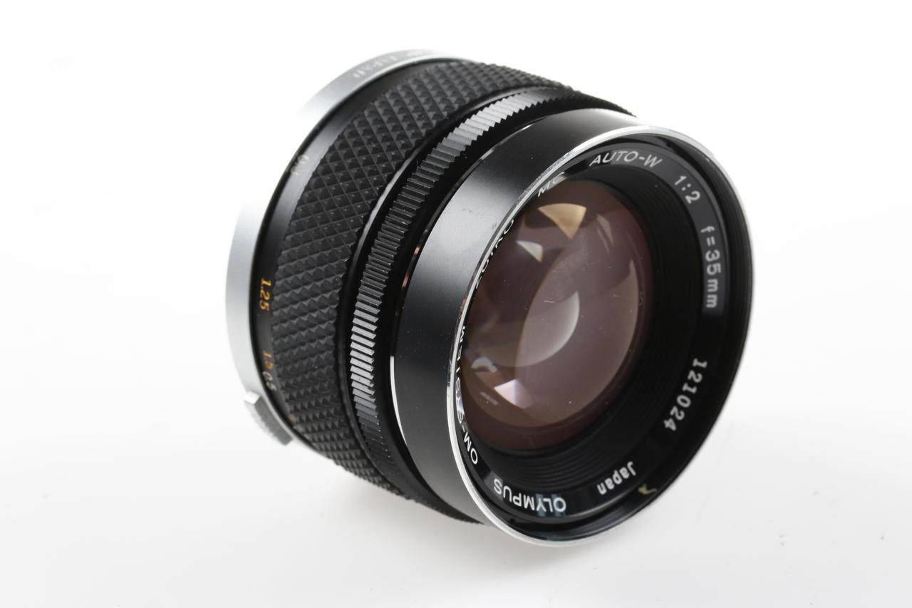 Olympus OM Auto-W 35mm f/2,0 - Weitwinkelobjektiv - #121024