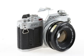 Canon AV-1 mit FD 50mm f/1,8 S.C. - #729821