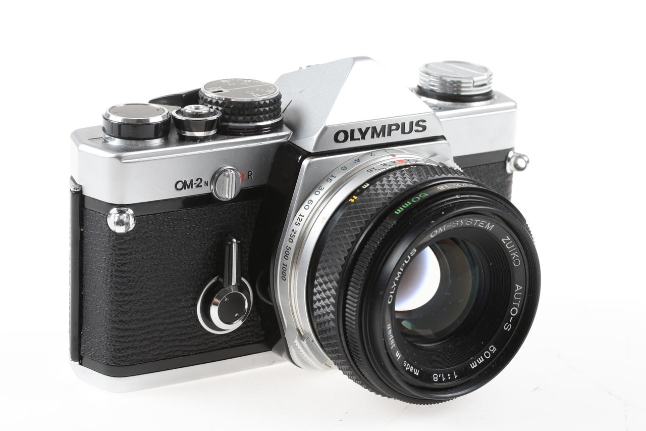 Olympus OM-2N mit F.Zuiko MC 50mm f/1,8 Auto S - #1089365