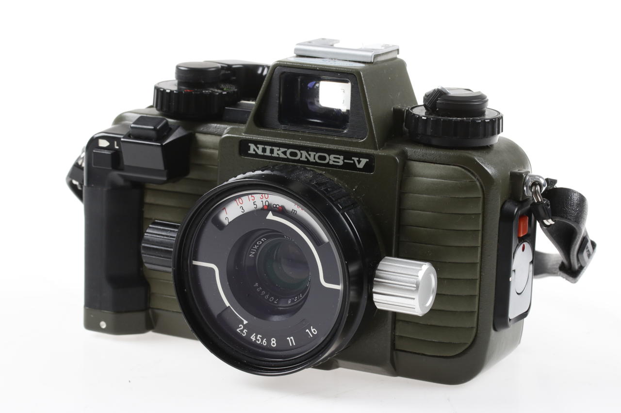 Nikon Nikonos V mit Nikkor 35mm f/2,8 - #2109884