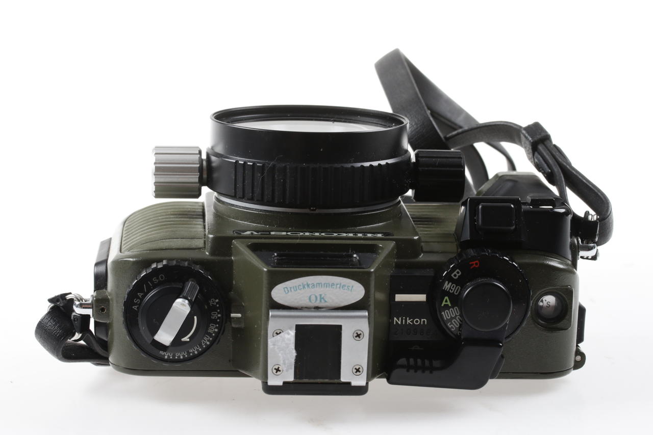 Nikon Nikonos V mit Nikkor 35mm f/2,8 - #2109884