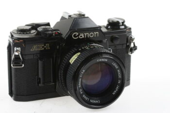 Canon AE-1 Gehäuse mit FD 50mm f/1,4 - #1390027