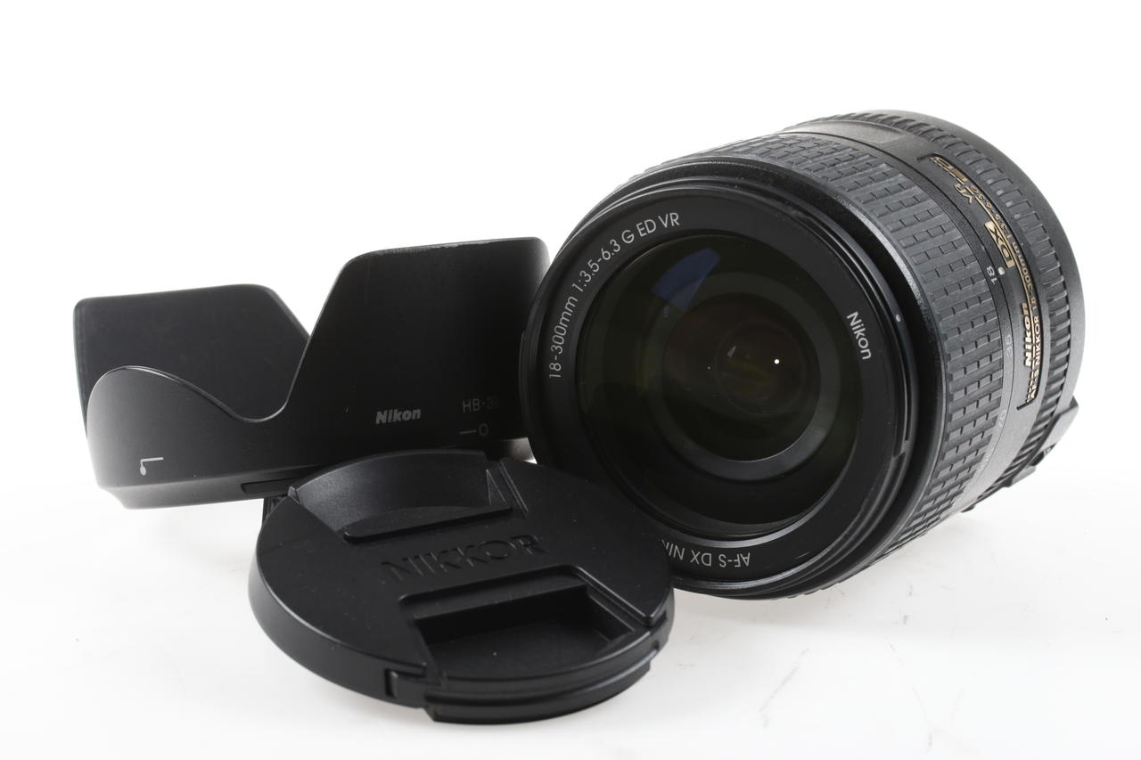 Nikon AF-S DX NIKKOR 18-300mm f/3,5-5,6 G ED VR - #2158833