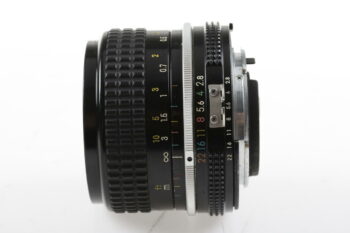 Nikon MF 24mm f/2,8 AI