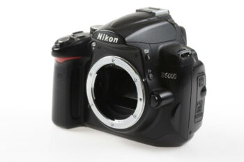 Nikon D5000 digitale Spiegelreflexkamera - #6334852