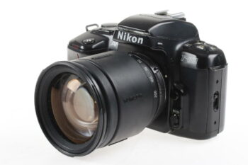 Nikon F-601 SLR-Kamera mit Tamron AF 28-200mm f/3,8-5,6 - #2553311