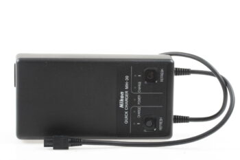Nikon MH-30 Ladegerät