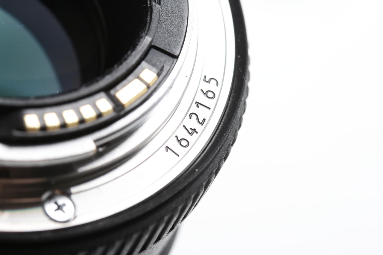 Canon EF 100mm f/2,8 L Macro IS USM - #1642165