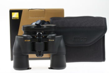 Nikon Fernglas Aculon A211 10x42