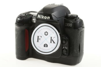 Nikon D100 Gehäuse mit Zubehörpaket - #2002207