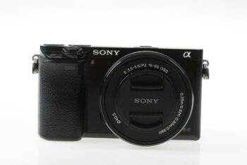Sony Alpha 6000 mit E PZ 16-50mm OSS - #3912447