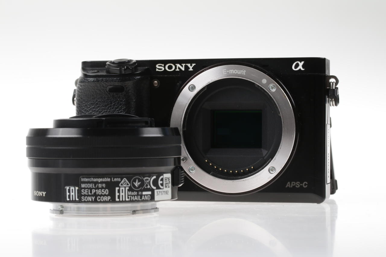 Sony Alpha 6000 mit E PZ 16-50mm OSS - #3912447