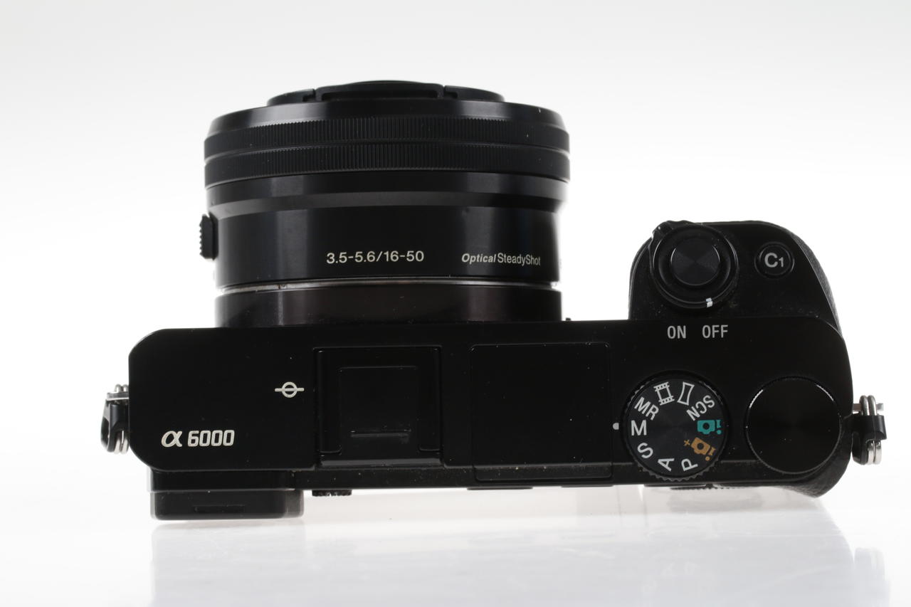 Sony Alpha 6000 mit E PZ 16-50mm OSS - #3912447