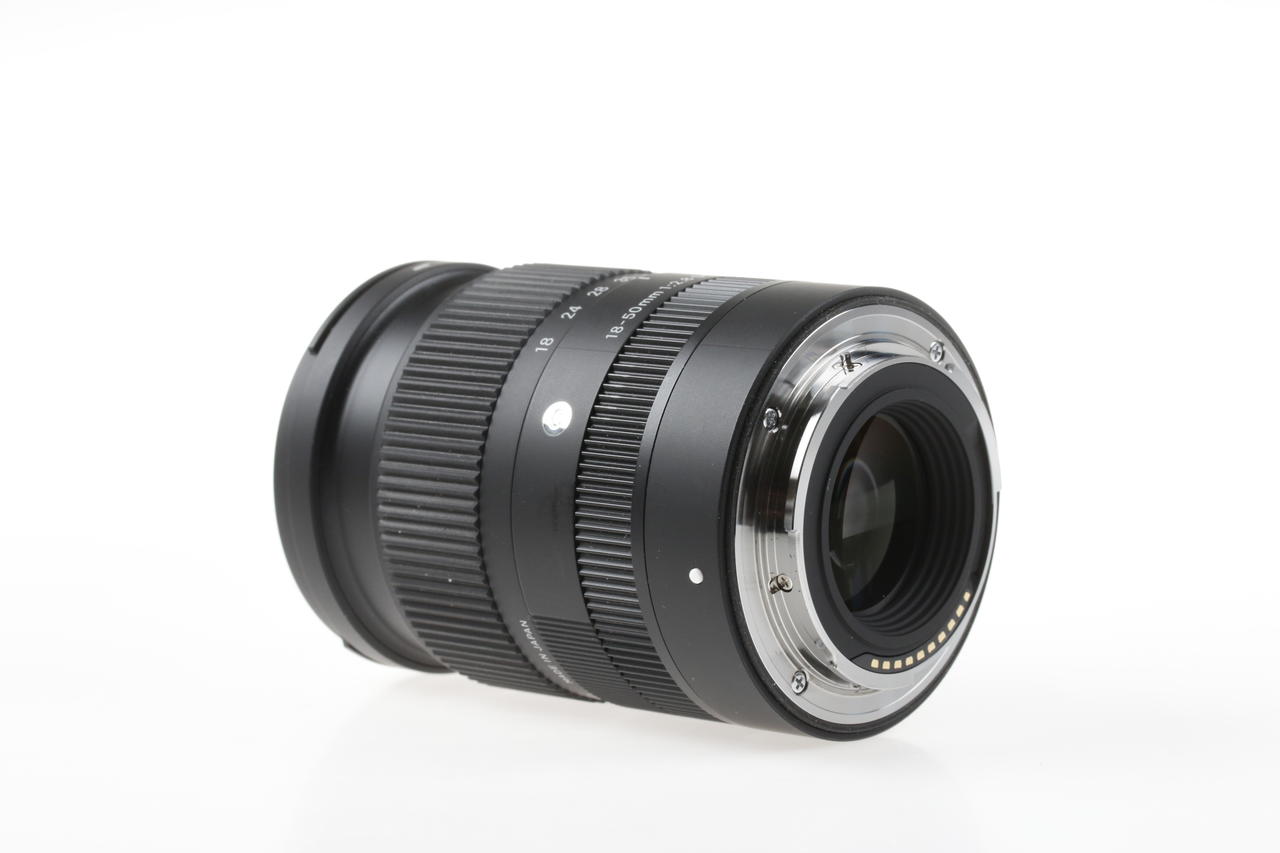 SIGMA 18-50mm f/2,8 DC DN Contemporary für Sony E-Mount - #57813877