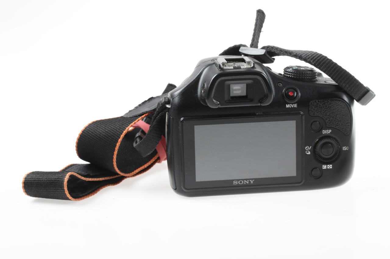 Sony Alpha 3000 mit E 18-55mm f/3,5-5,6 OSS - #4032204