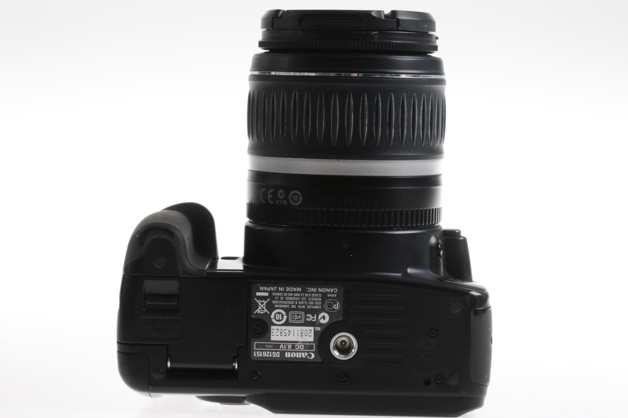 Canon EOS 400D mit EF-S 18-55mm f/3,5-5,6 II - #2081145823