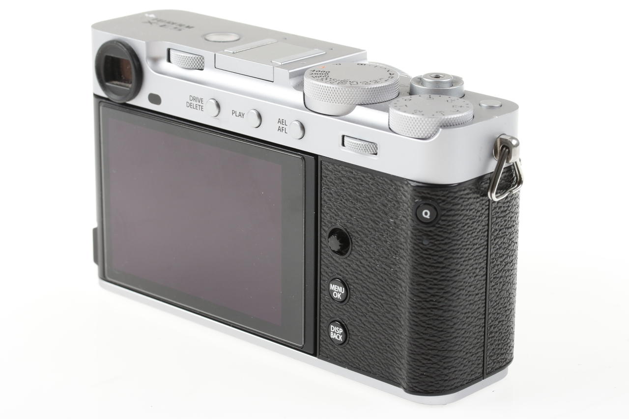 FUJIFILM X-E5 mit XF 23mm f/2,8 R WR - silber - #5C041329