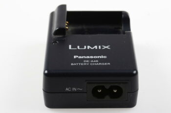 Panasonic DE-A46 Ladegerät