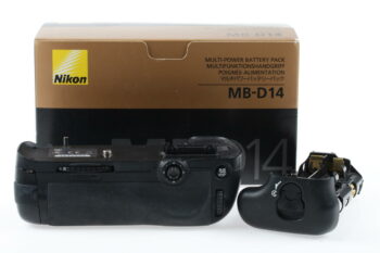 Nikon MB-D14 Batteriegriff für Nikon D6.. Serie - #2011505