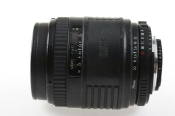 SIGMA 70-210mm f/4,0-5,6 UC für Nikon MF - #20299212