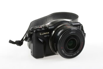 Panasonic DMC-GF 3 mit Vario 14-42mm f/3,5-25,3 - #FS1JA801912