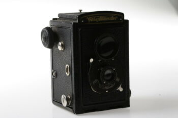 Voigtländer Brillant mit Anastigmat Voigtar 7,5cm f/7,7