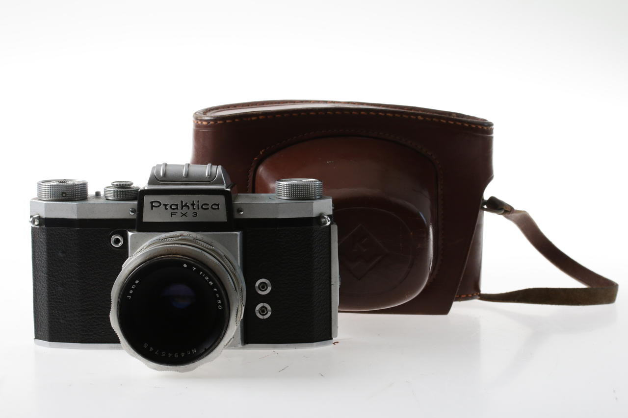 Praktica FX Gehäuse mit T 50mm f/2,8 Objektiv - #4945745