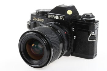 Minolta X-300 mit Sigma 28-70mm f/3,5-4,5 MC - #314959