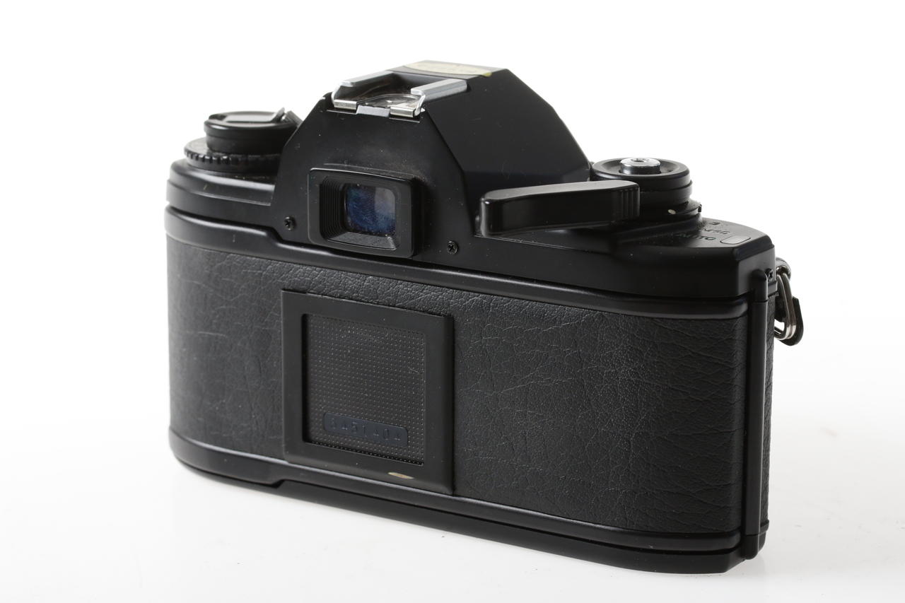 Nikon EM mit MF 50mm f/1,8 Series E - #6451404