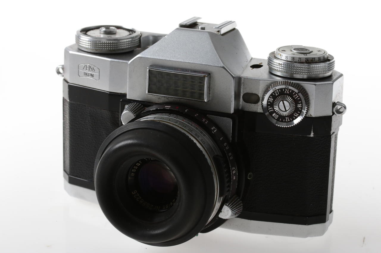 Zeiss Ikon Contaflex Super B mit Tessar 50mm f/2,8 - #85282