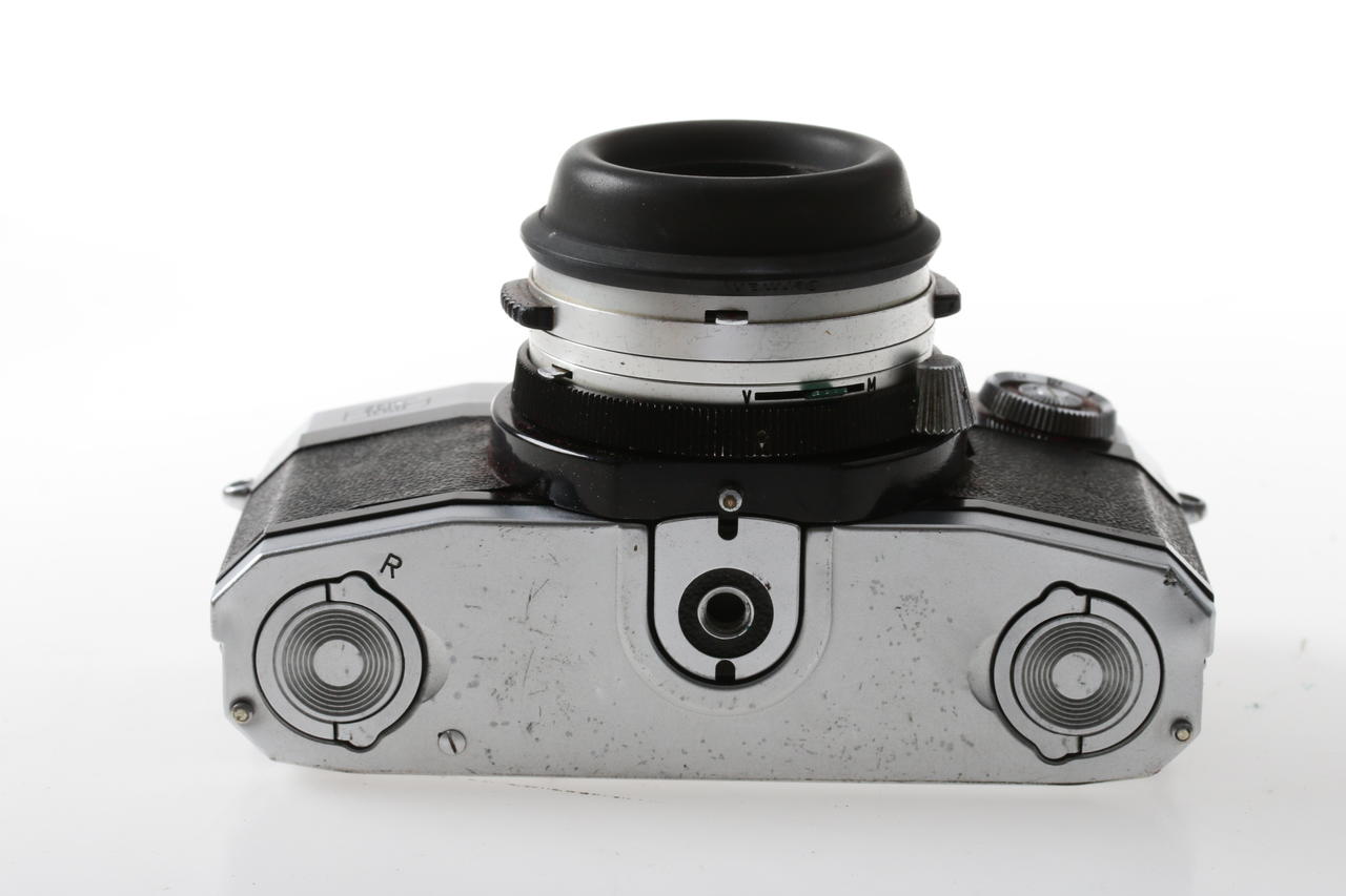 Zeiss Ikon Contaflex Super B mit Tessar 50mm f/2,8 - #85282