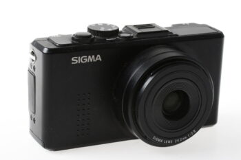 SIGMA DP2s digitale Kompaktkamera - Blitz defekt - #1003050