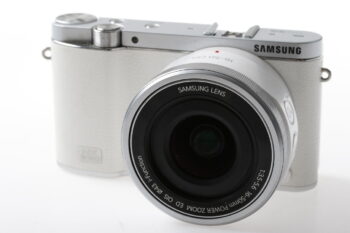 Samsung NX3000 mit 16-50mm f/3,5-4,5 OIS - #8HXMCN4F 9000DPY