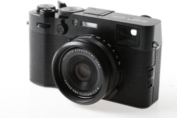 FUJIFILM X100VI - Schwarz : digitale Premium Kompaktkamera - #5DO15813