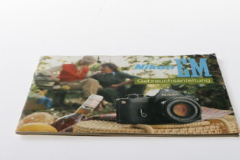Nikon EM Gebrauchsanleitung