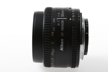 Nikon AF 50mm f/1,8 D - #569136