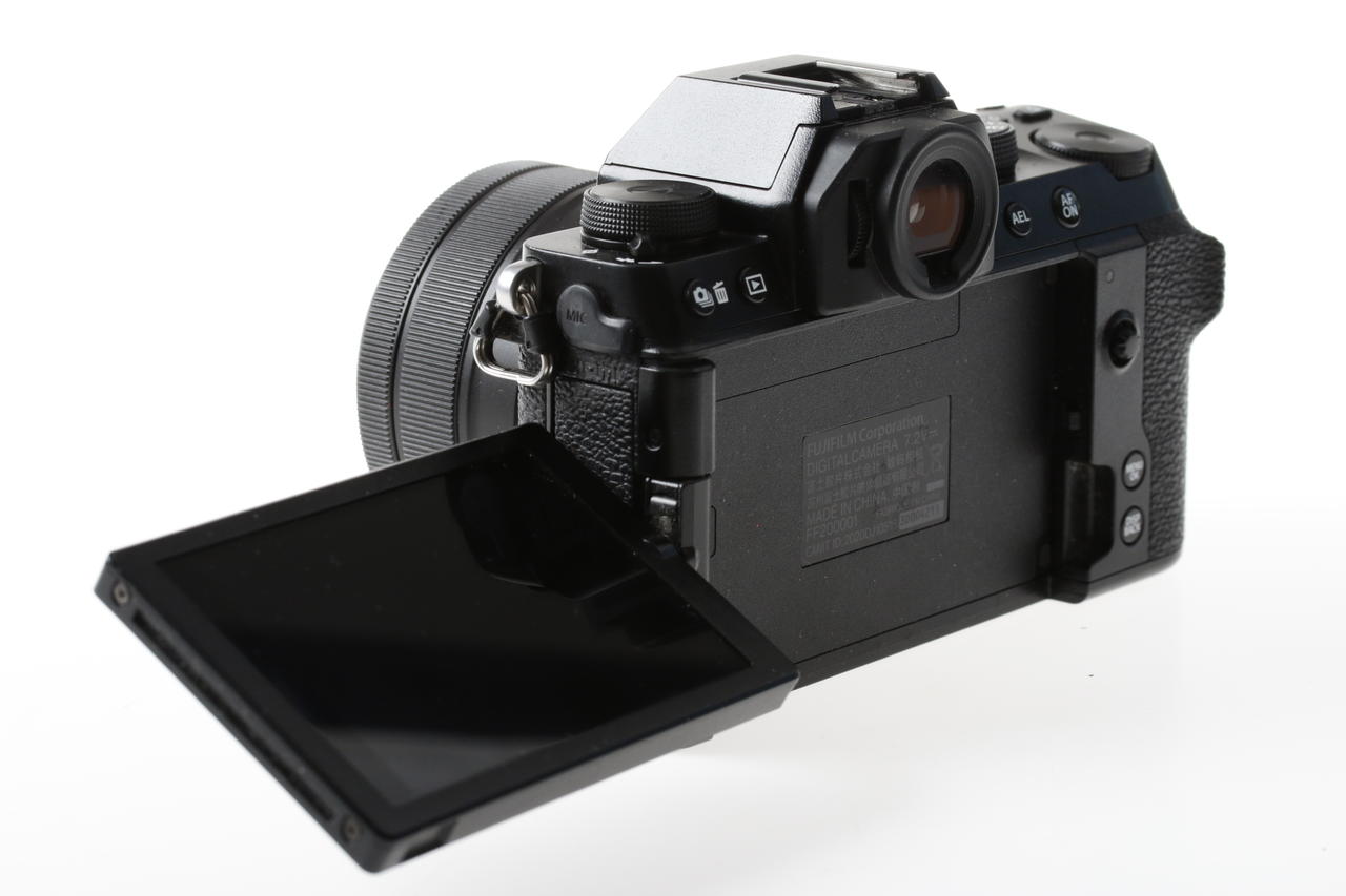 FUJIFILM X-S10 mit XC 15-45mm f/3,5-5,6 OIS PZ - #3D004211