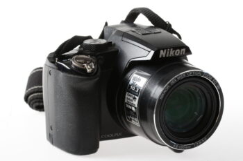 Nikon Coolpix P100 digitale Kompaktkamera