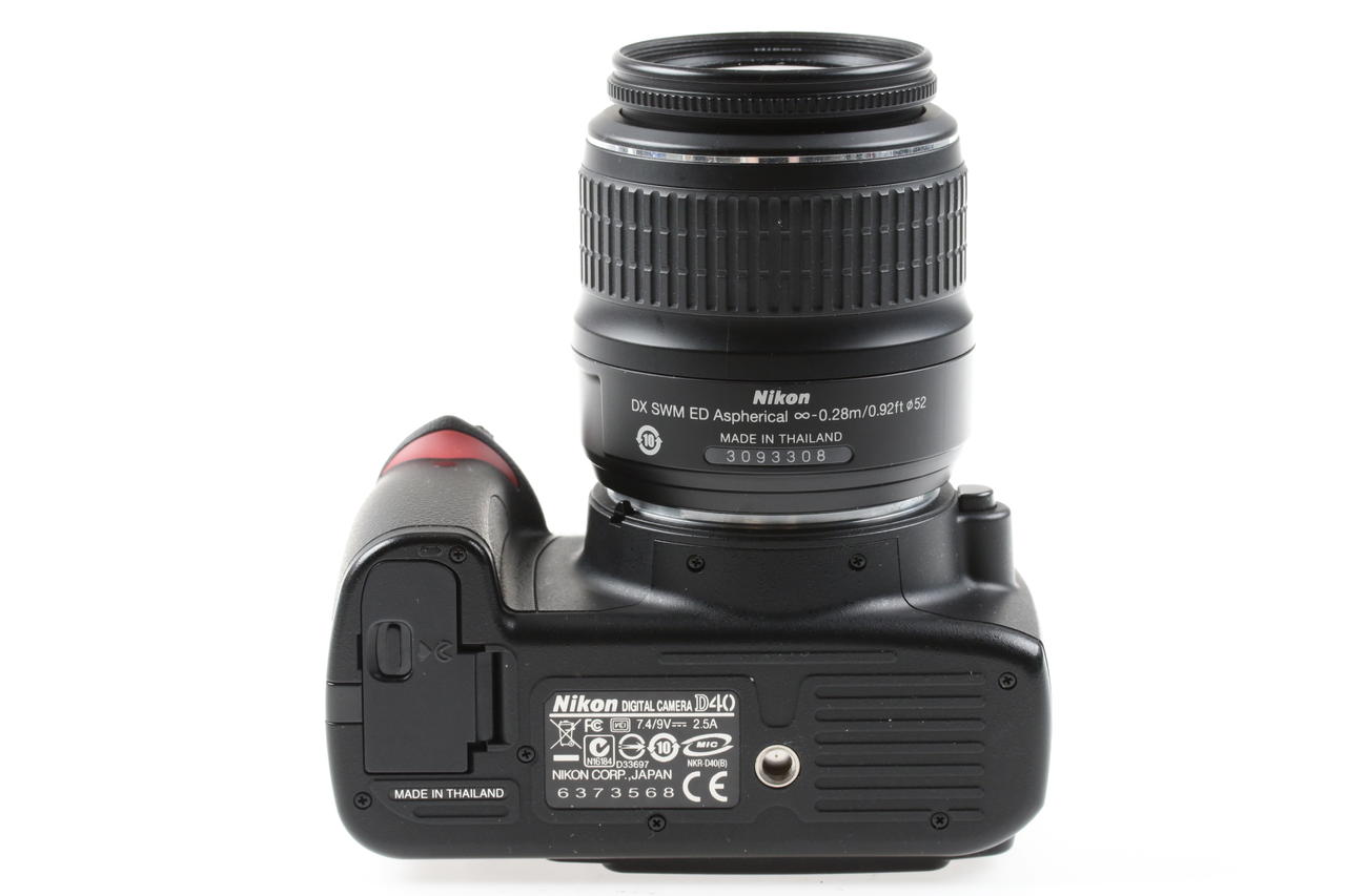 Nikon D40 mit AF-S DX 18-55mm f/3,5-5,6 G ED II - #6373568