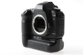 Canon EOS 5D Mark II mit Zubehörpaket - #0530317936