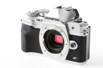 OM SYSTEM OM-D E-M10 Mark IV mit ED 14-150mm f/4,0-5,6 II - #28085