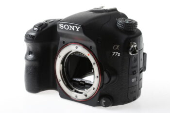 Sony Alpha SLT-77 II mit 16-50mm f/2,8 SSM - #3810022