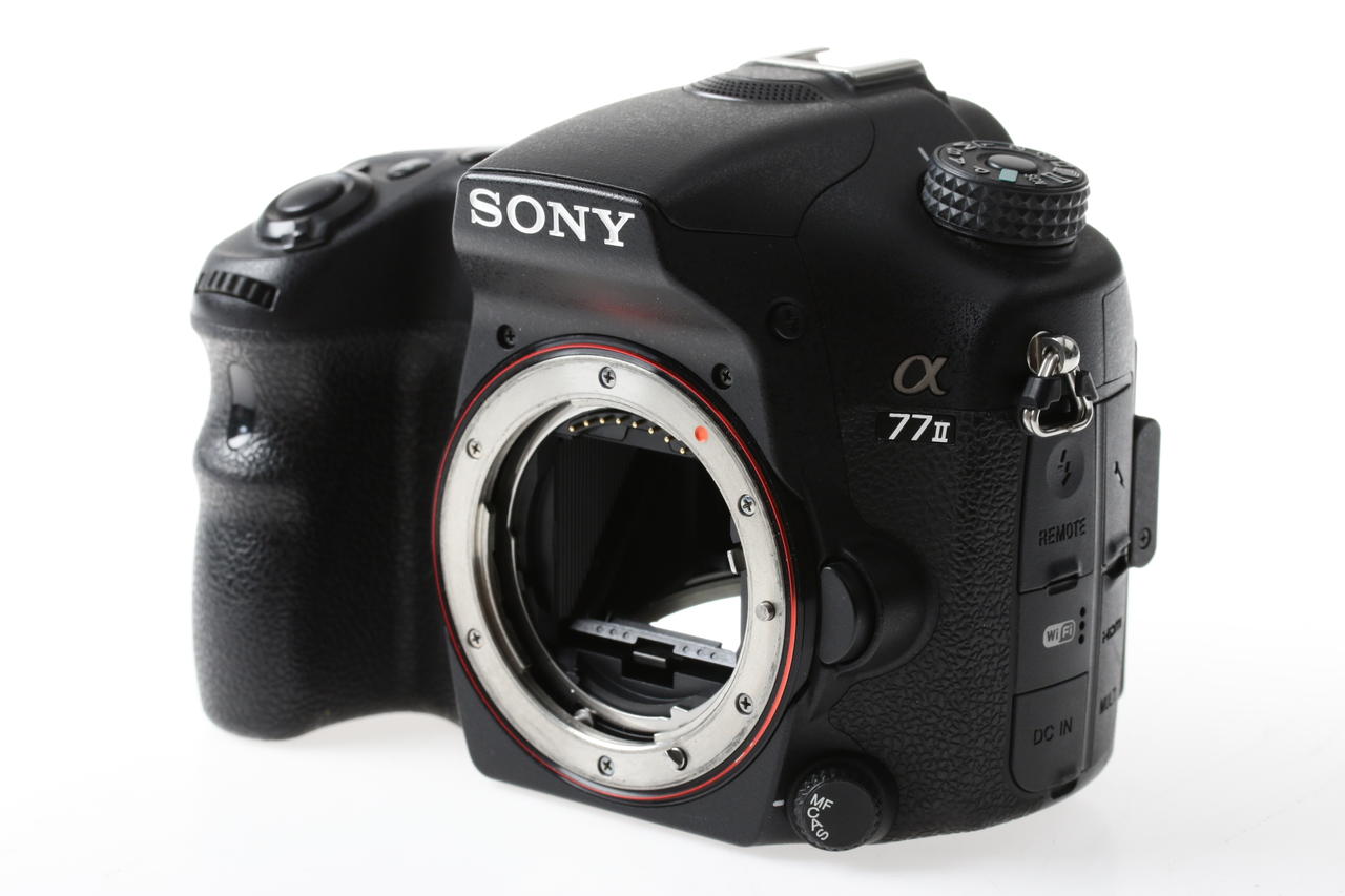 Sony Alpha SLT-77 II mit 16-50mm f/2,8 SSM - #3810022