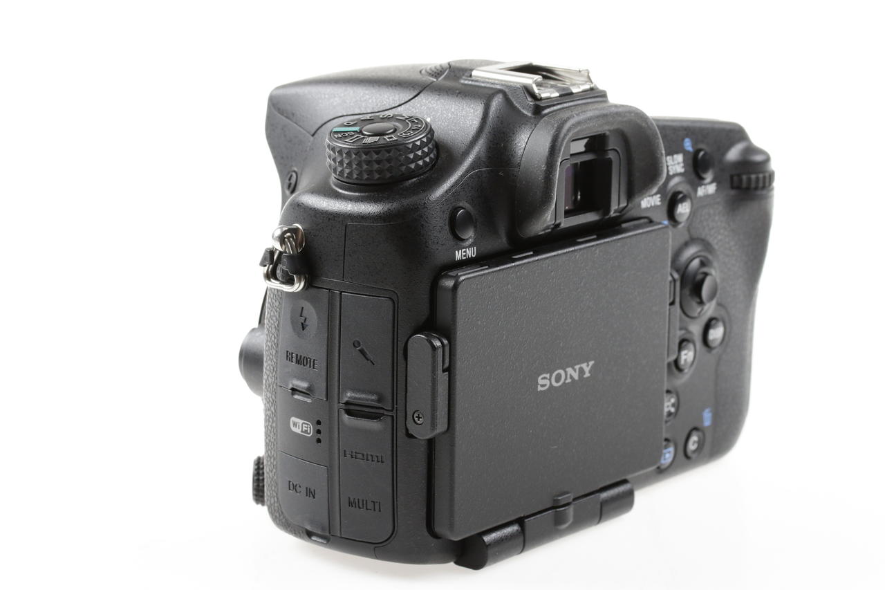 Sony Alpha SLT-77 II mit 16-50mm f/2,8 SSM - #3810022